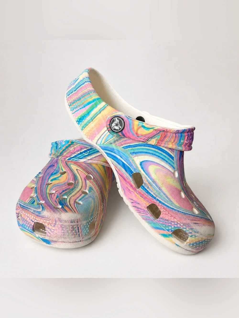 Crocs Classic Out of This World II Clog Kids J2 Rainbow Pastel Marble Swirl